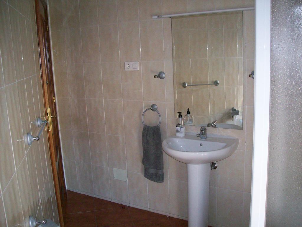 לאון Hostal Cerecedo מראה חיצוני תמונה