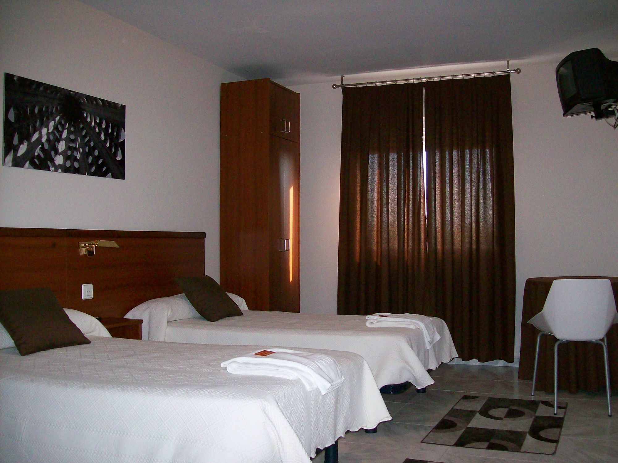 לאון Hostal Cerecedo מראה חיצוני תמונה